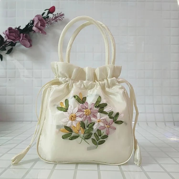 Portable Top-Handle Bags Women Flower Embroidered Silk Mini Potli Bag Chinese Style Females Handbags Retro Drawstring Shopping Handbag 1