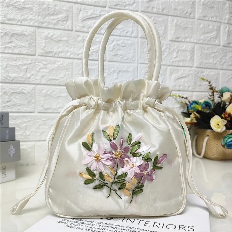 Portable Top-Handle Bags Women Flower Embroidered Silk Mini Potli Bag Chinese Style Females Handbags Retro Drawstring Shopping Handbag 2