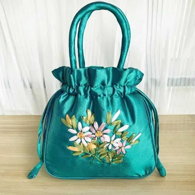 Portable Top-Handle Bags Women Flower Embroidered Silk Mini Potli Bag Chinese Style Females Handbags Retro Drawstring Shopping Handbag 5
